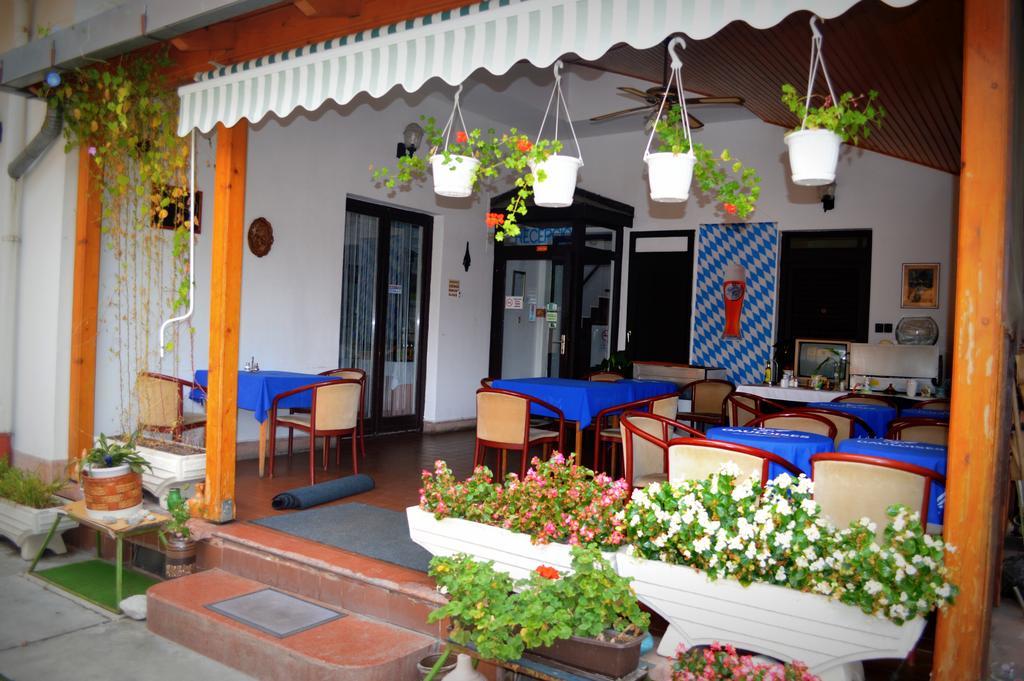 Hotel Palota Βουδαπέστη Εξωτερικό φωτογραφία