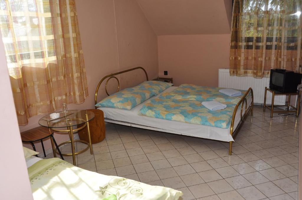 Hotel Palota Βουδαπέστη Δωμάτιο φωτογραφία