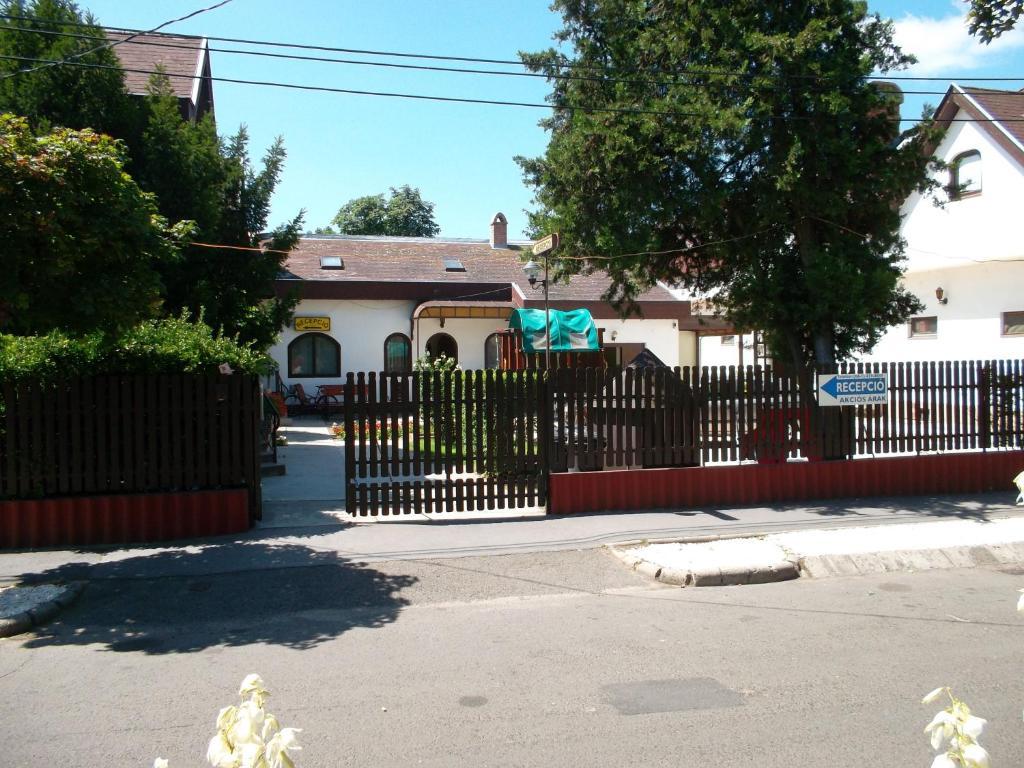 Hotel Palota Βουδαπέστη Εξωτερικό φωτογραφία